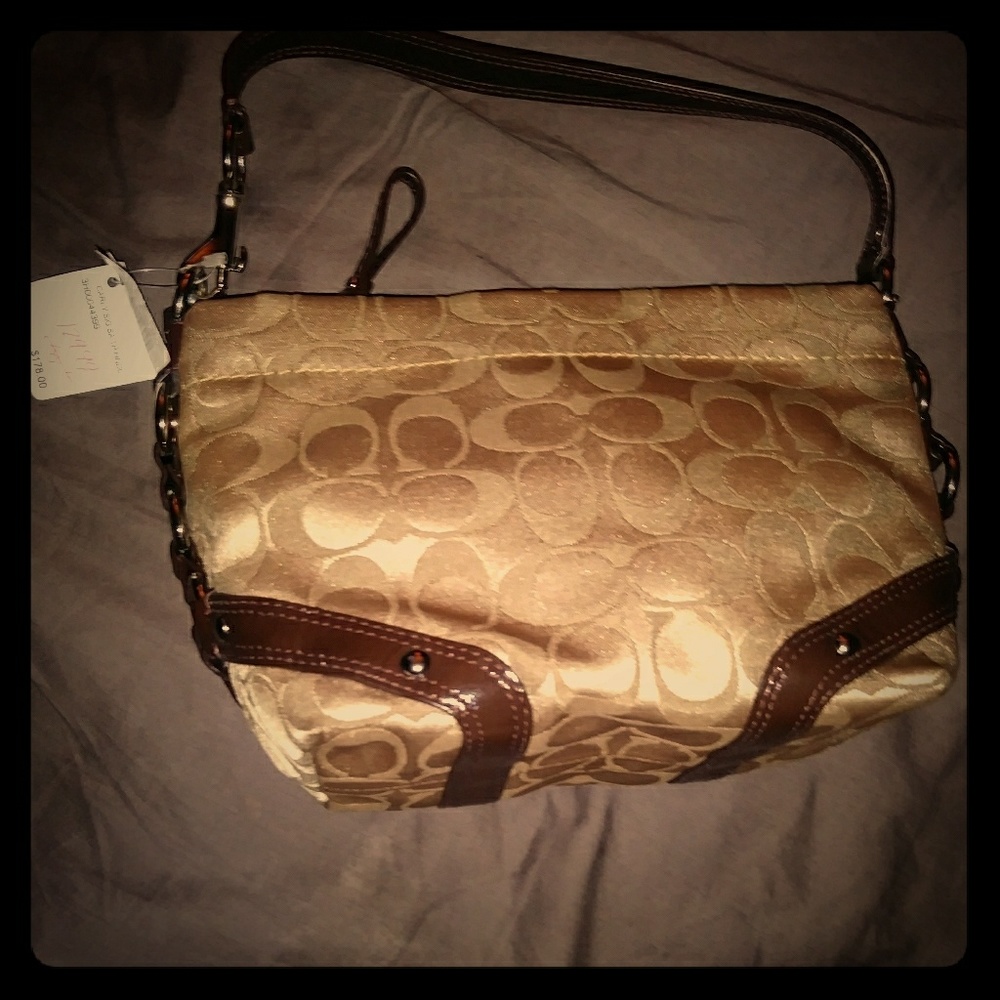 Assorted name brand bags